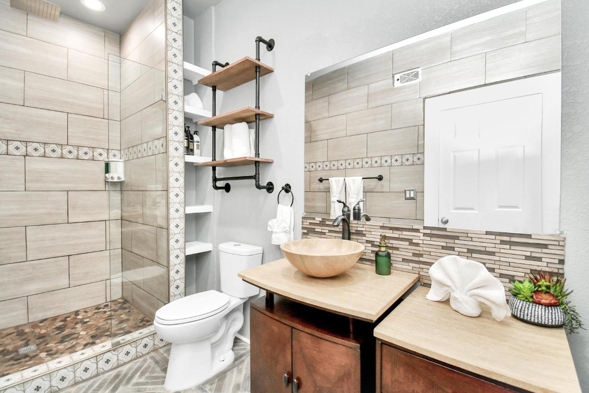 Nautical Loft With Outdoor Kitchen & Beach Access Daire Galveston Dış mekan fotoğraf